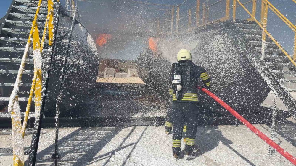 Konya İtfaiyesi Dünya İlkiyle Tarihe Geçti