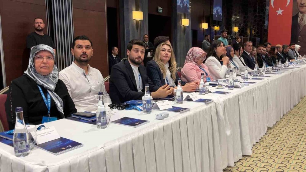 AK Parti Konya'da toplandı