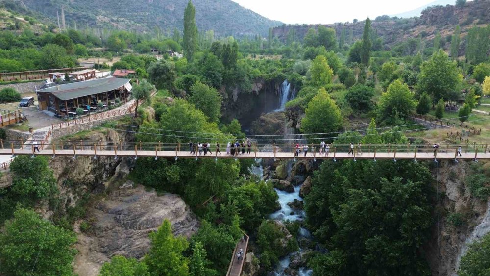 Konya'nın muhteşem güzelliği mest etti! Hava sıcaklığı yarı yarıya düşük
