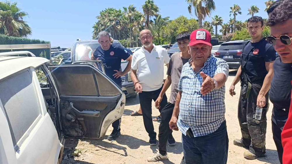 Otele ölçü almaya gitti, geri döndüğünde aracını yanmış halde buldu