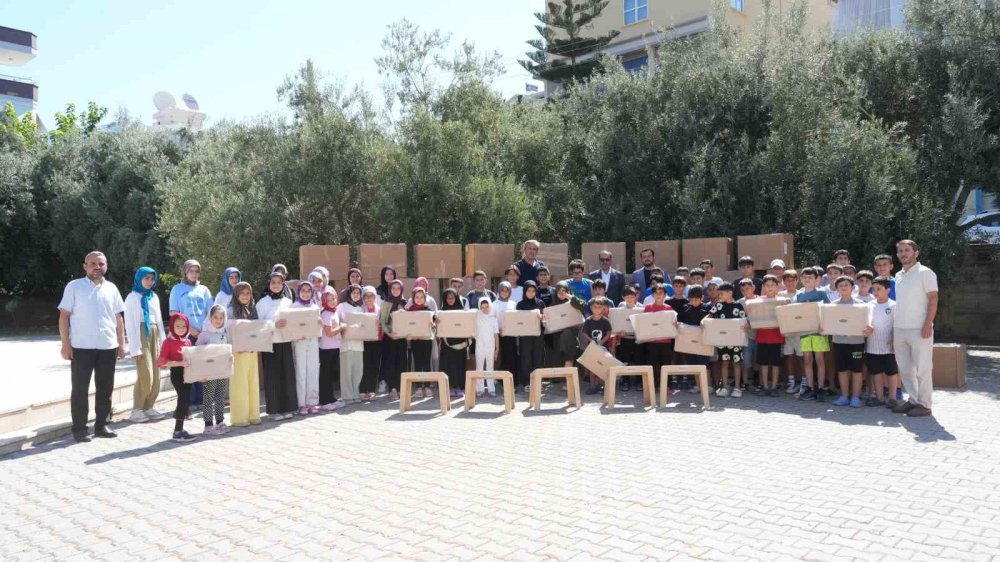 Alanya Belediyesi’nden Kur’an kurslarına 800 rahle desteği