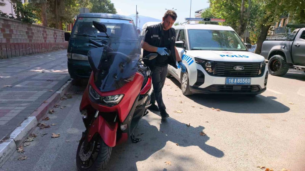 Plakanın sahte olduğunu polis kontrolünde öğrendi