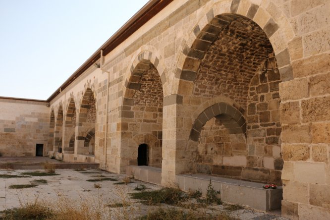 zazadin-hani-8.jpg