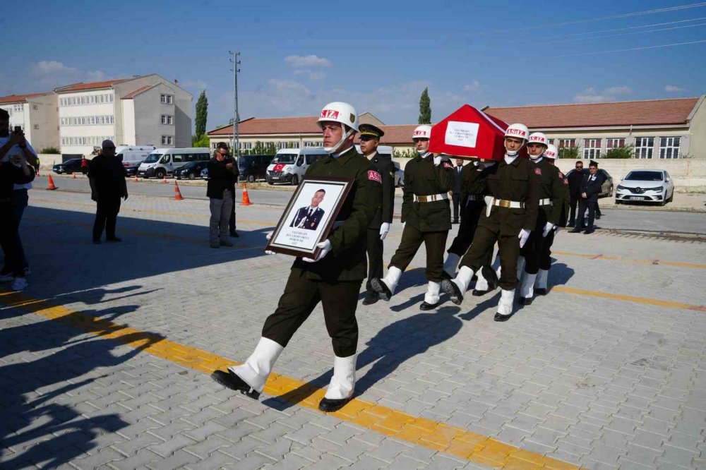 Hava Harp Okulu öğrencisi Veli Bilgin'e Niğde'de veda