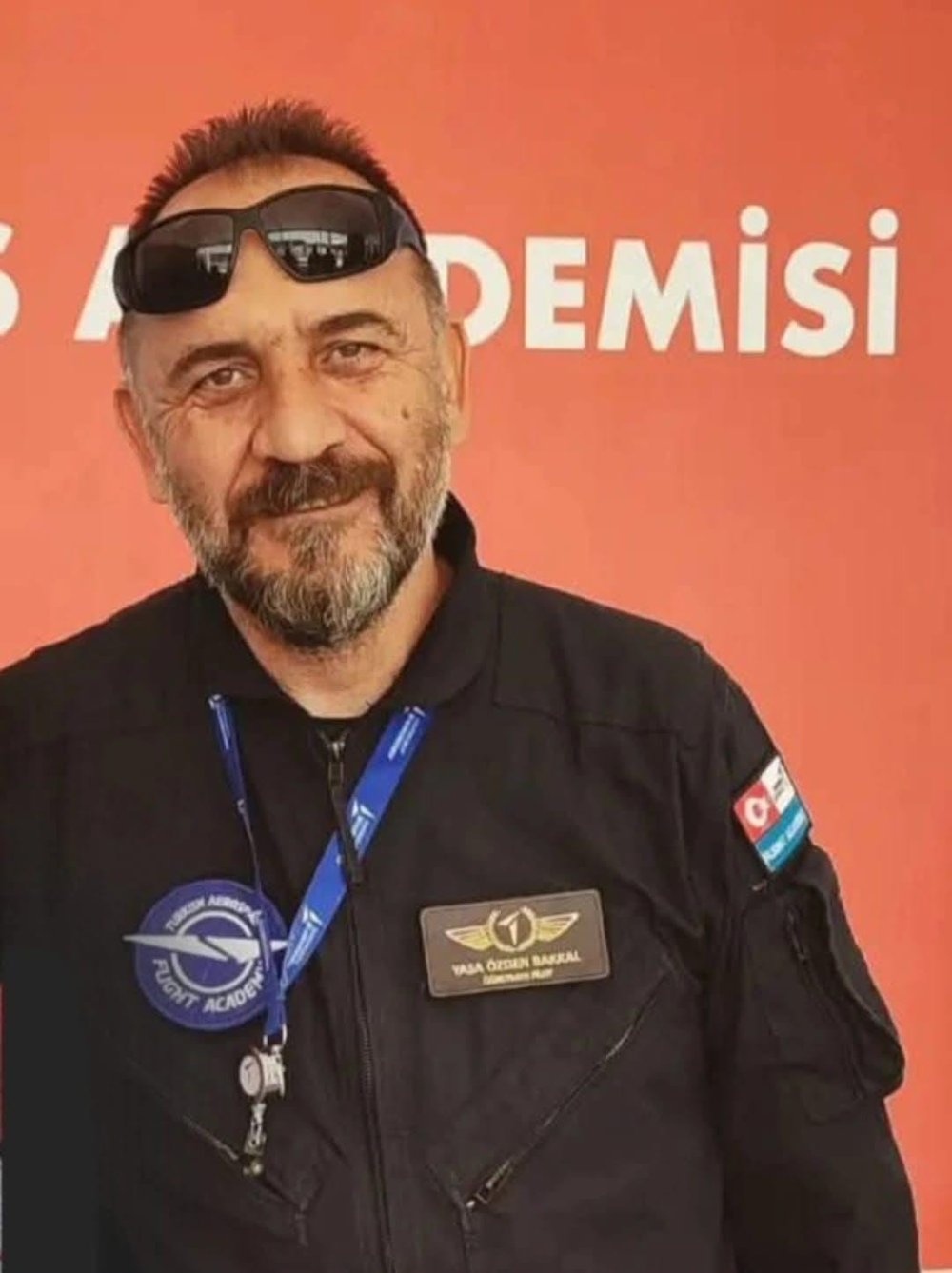 Helikopter kazasında hayatını kaybeden pilot son yolcuğuna uğurlandı