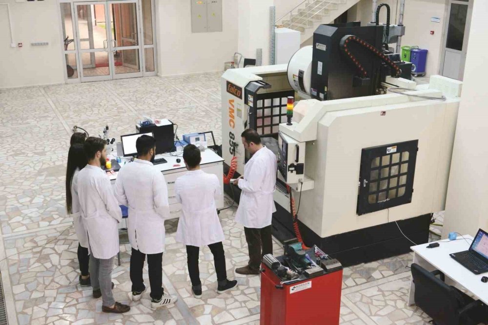 YÖK'ün Yeni Modeli Konya'da Başlıyor: Öğrencilere İş Kapısı Açıldı