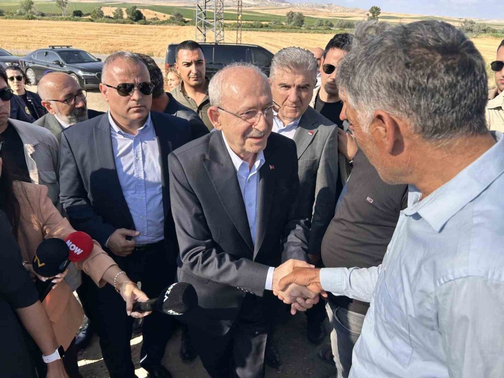 Herkes Tartışırken O Sahaya İndi: "Benim Gündemim Farklı"