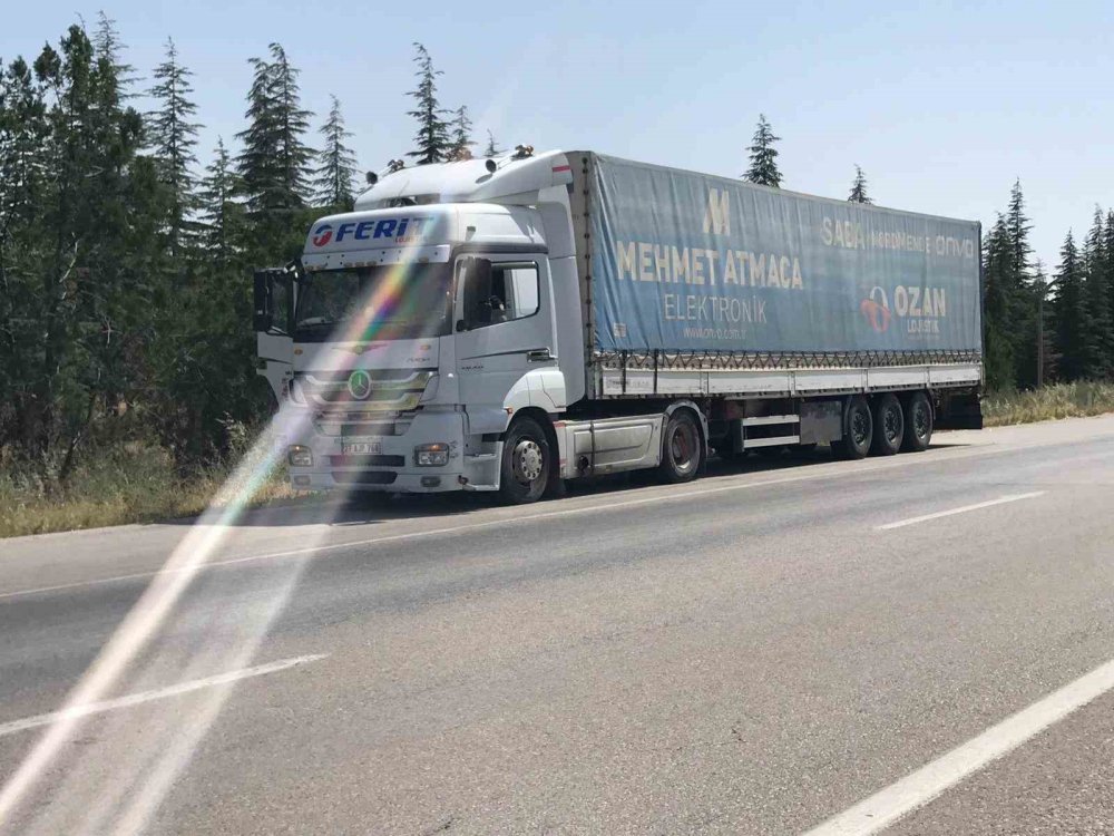 Konya-Adana Yolunda Zincirleme Dehşet: 3'ü Çocuk 8 Yaralı