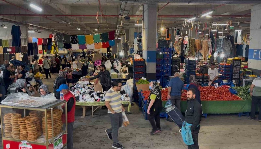 Büyükşehir tuvaletleri kilitledi