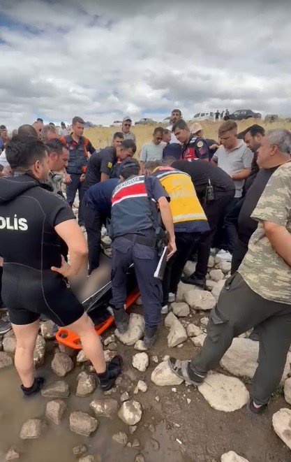 Piknikte Facia: Gölete Düşen Vatandaş Boğuldu