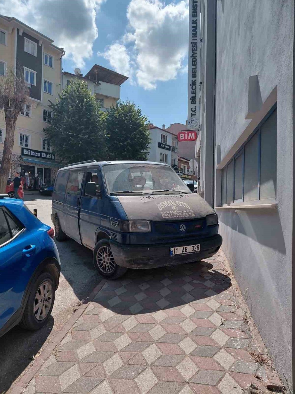 Yollar trafik yaya kaldırımları park