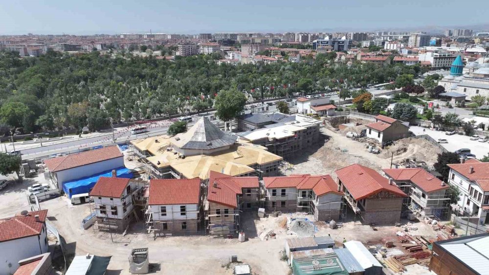 Mevlana Türbesi Arkasında Dev Dönüşüm: Mevlevi Dergahı Yükseliyor