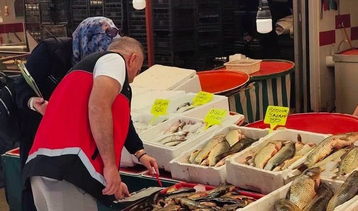 Beyşehir’de hem gölden hem karadan denetimler