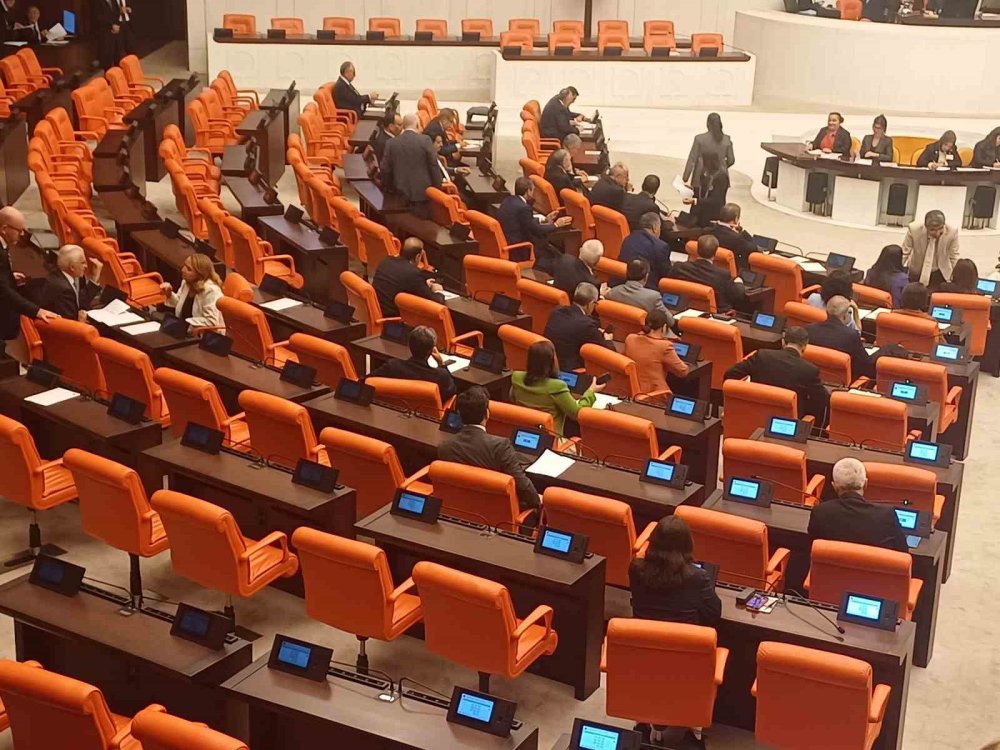 TBMM’de oturma düzeni değişti