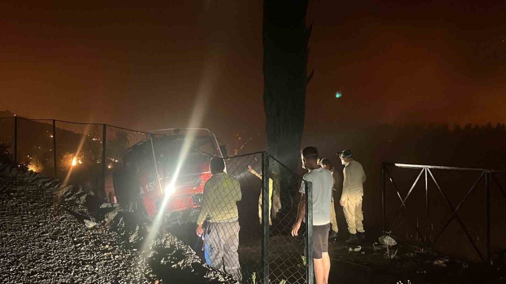 Konya'dan Alanya'ya yangın desteği! Ekipler alevlerle omuz omuza