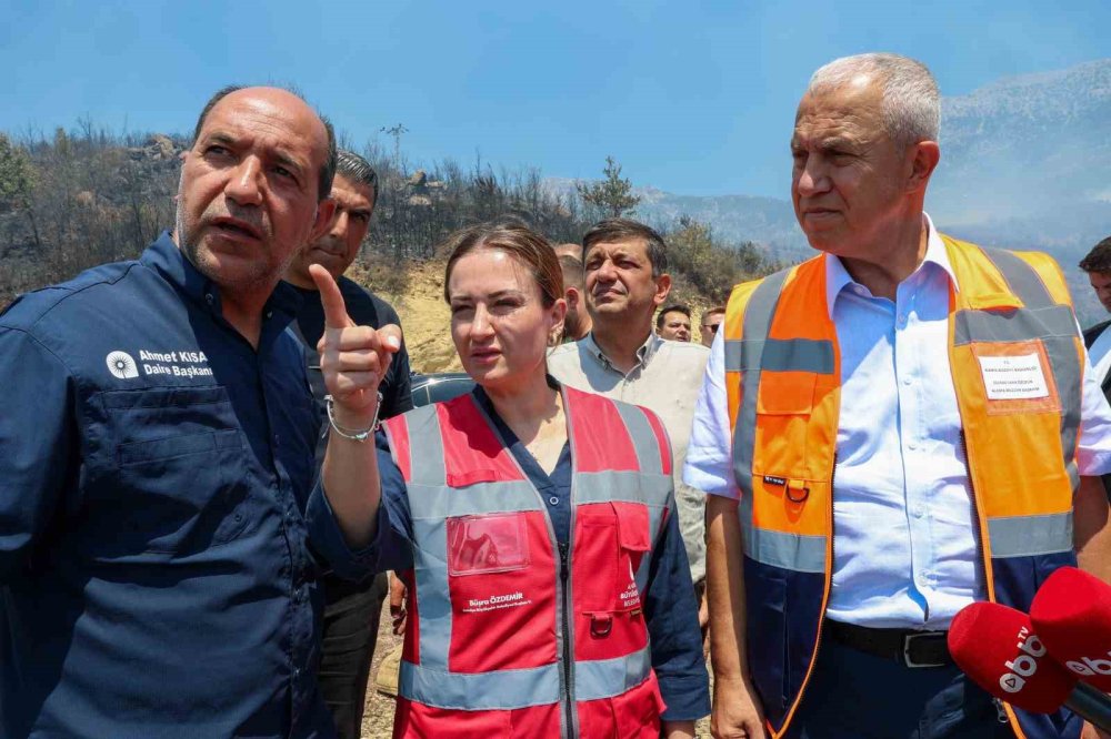 Sapadere'de Zamanla Yarış! Alevlere Karadan ve Havadan Dev Müdahale