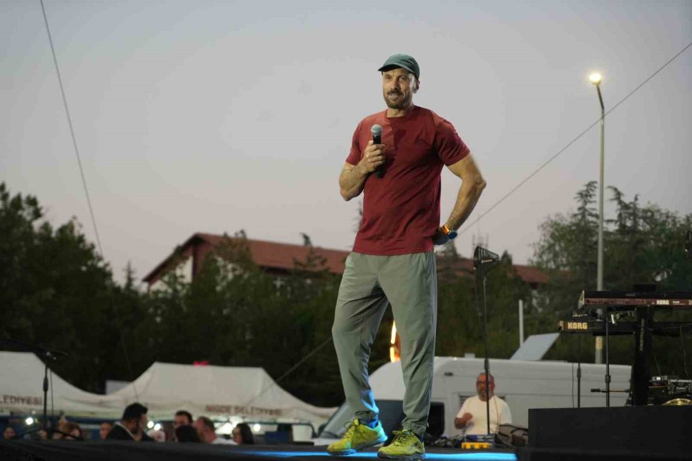 Dağ ve Dondurma Festivali İki Yıldızla Açıldı