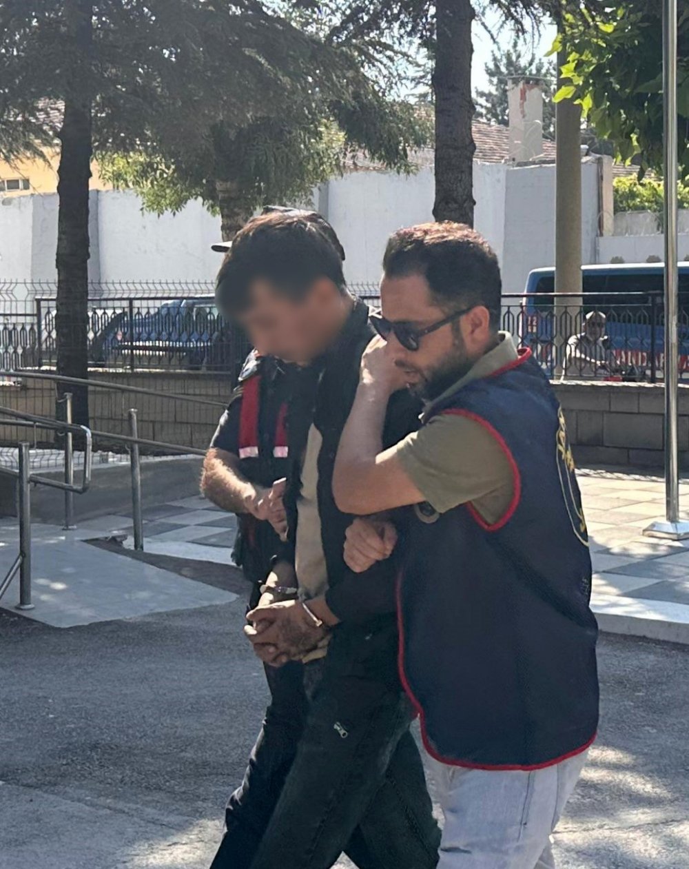 4 yaşındaki oğlunun katili ile 3 gün sonra nikâh masasına oturdu