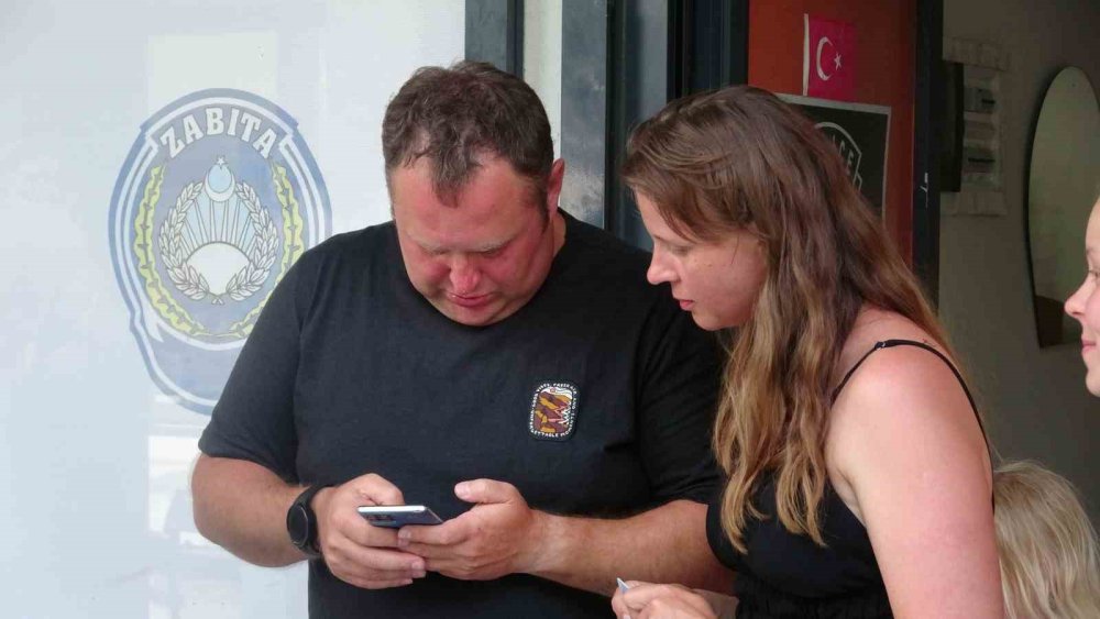 Plaj faresi çaldığı telefonun takip sistemi ile yakalandı