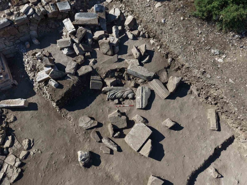 Aspendos’ta Heyecan Veren Keşif: Şifanın 1800 Yıllık Sembolü Gün Yüzüne Çıkarıldı