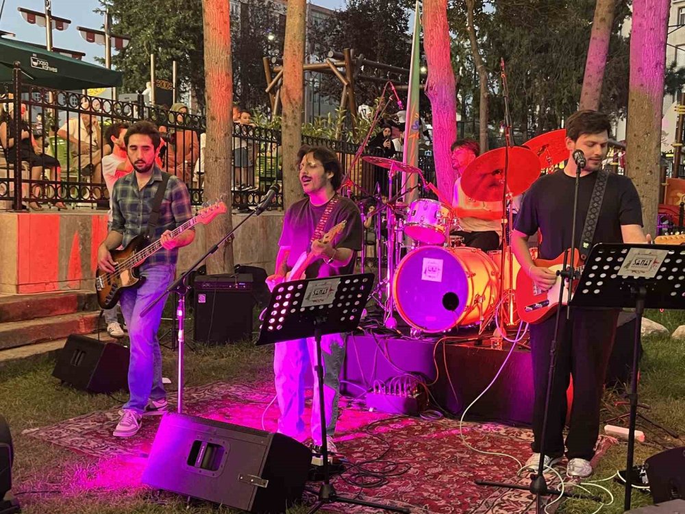 Erkin Koray'ı bir tek onlar hatırladı