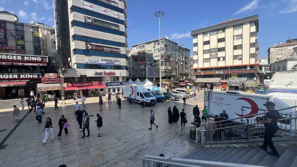 Kızılay Çadırı Krizi: İBB Reddetmişti, Yeni Yer Tepki Çekti
