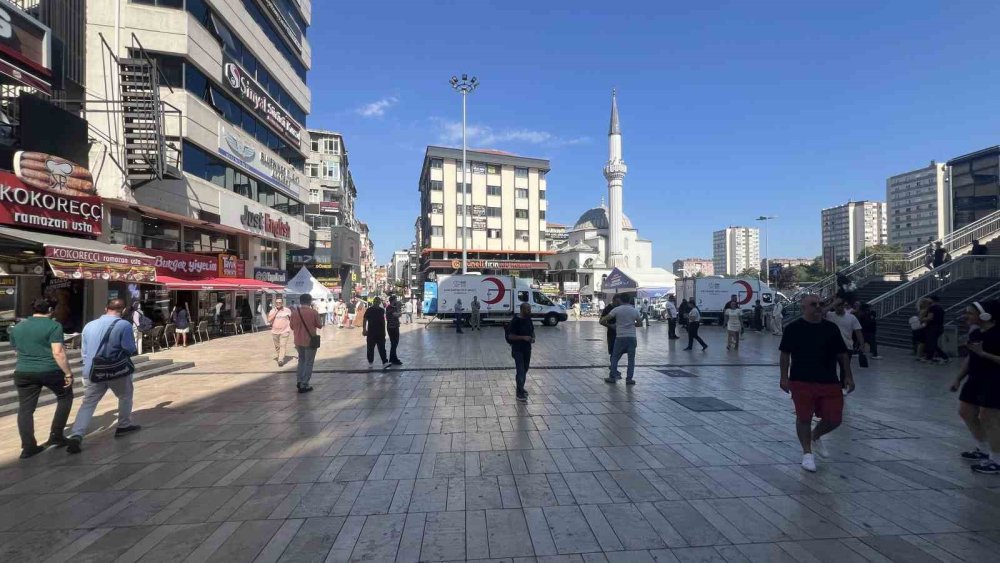 Kızılay Çadırı Krizi: İBB Reddetmişti, Yeni Yer Tepki Çekti