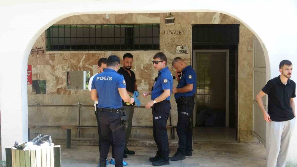 Cami Tuvaletinde Acı Olay: Eşi ve Oğlu Gözyaşlarına Boğuldu