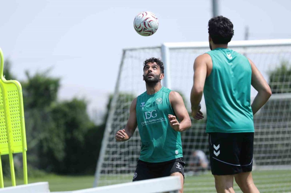 Konyaspor'dan Salonda ve Sahada Yoğun Tempo