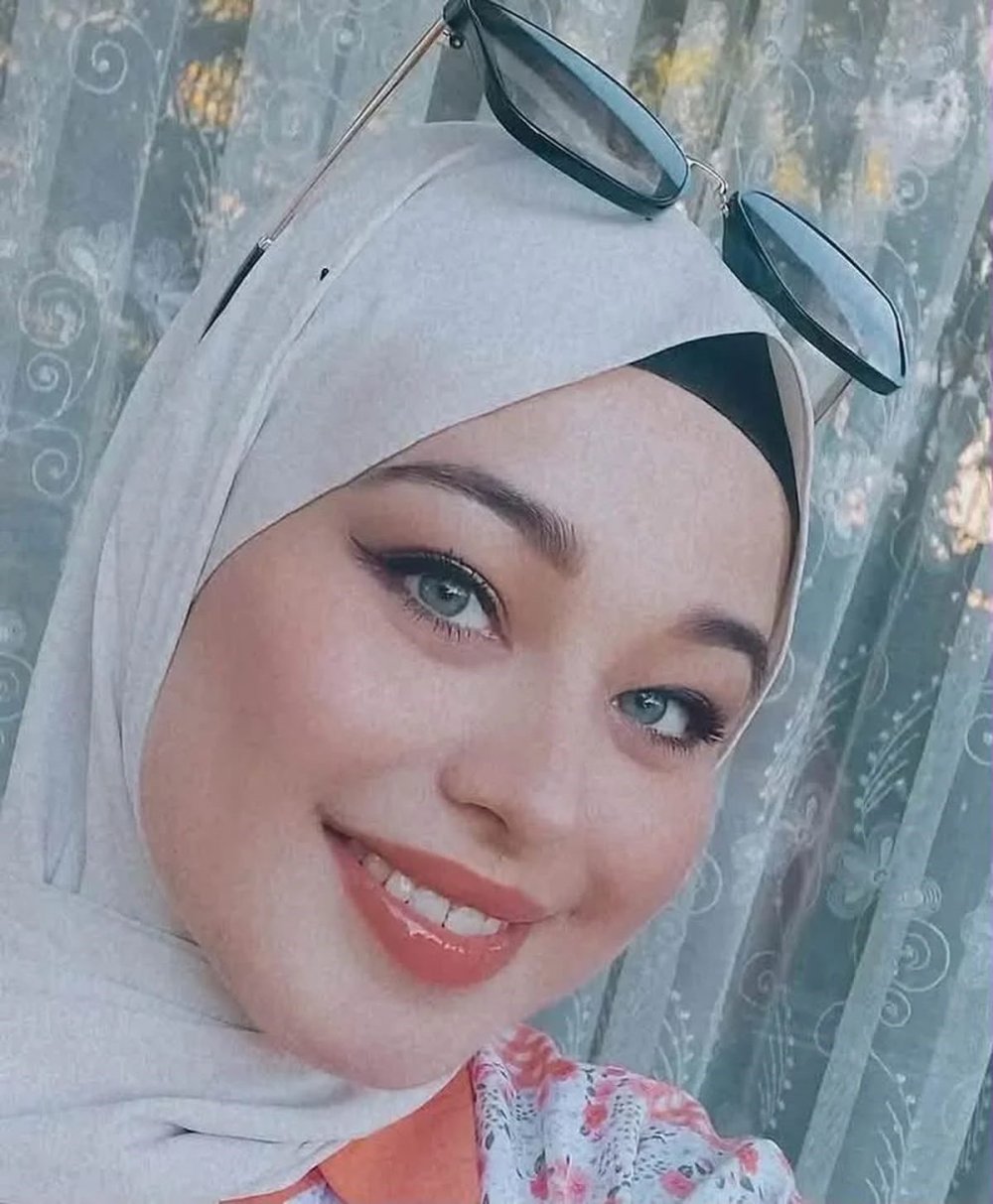 Minibüs kazasında hayatını kaybeden Medine öğretmen son yolculuğuna uğurlandı