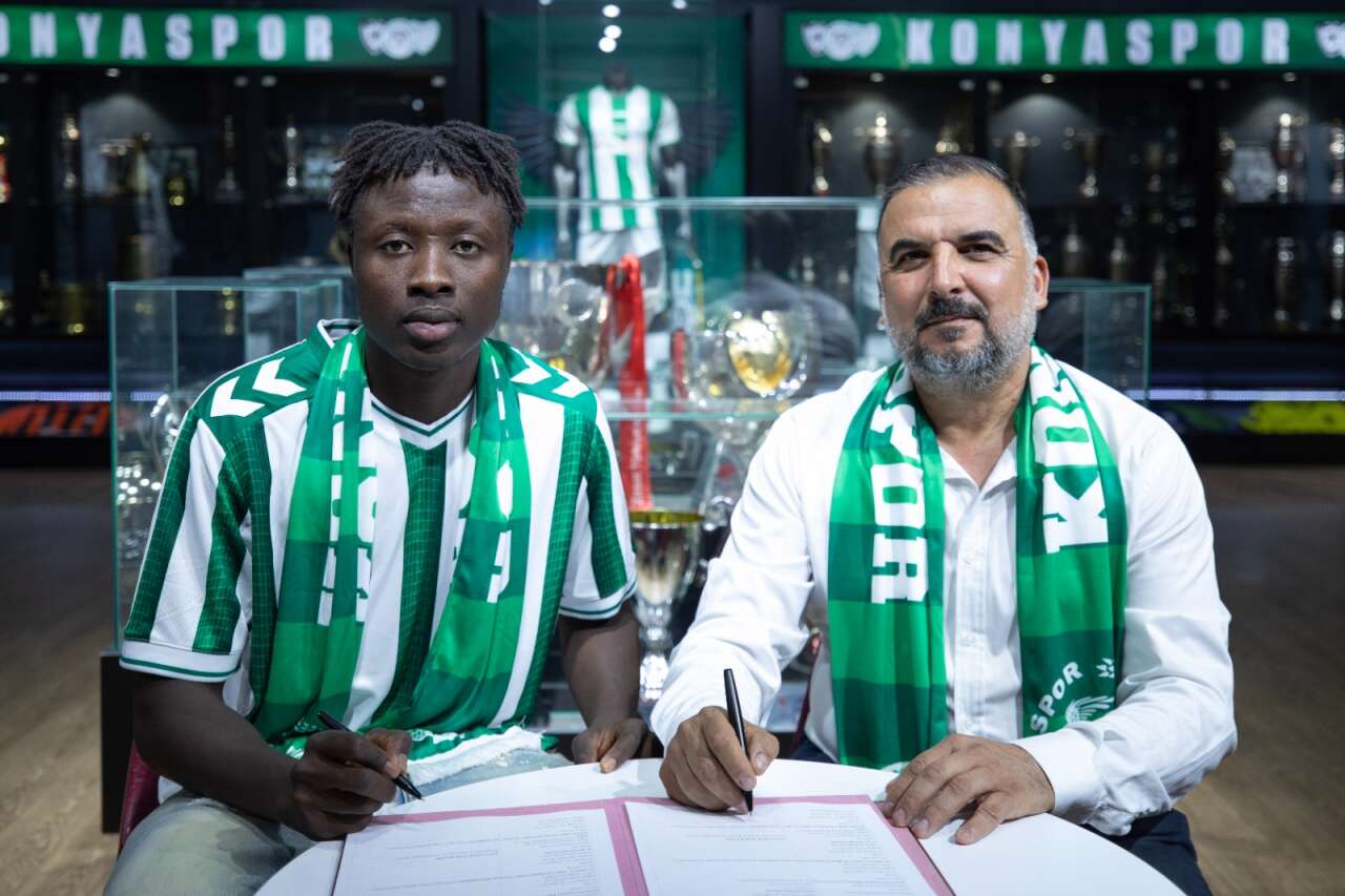 konyaspor-imza-4.jpg