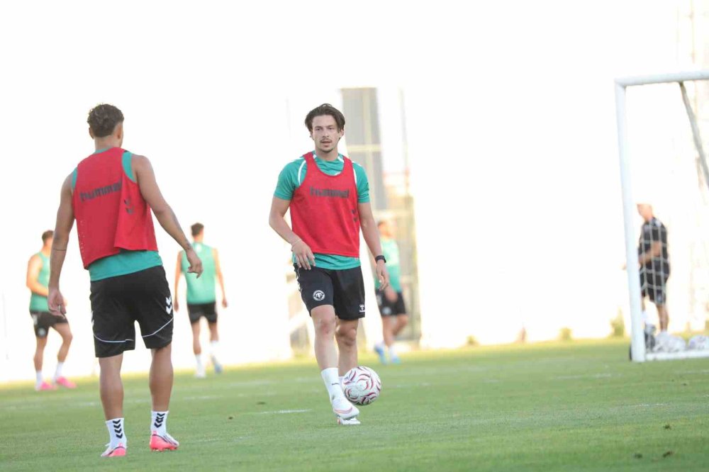 Konyaspor maça hazır: Yeni transfer sahada