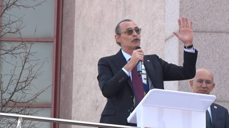 erdal-besikcioglu.jpg