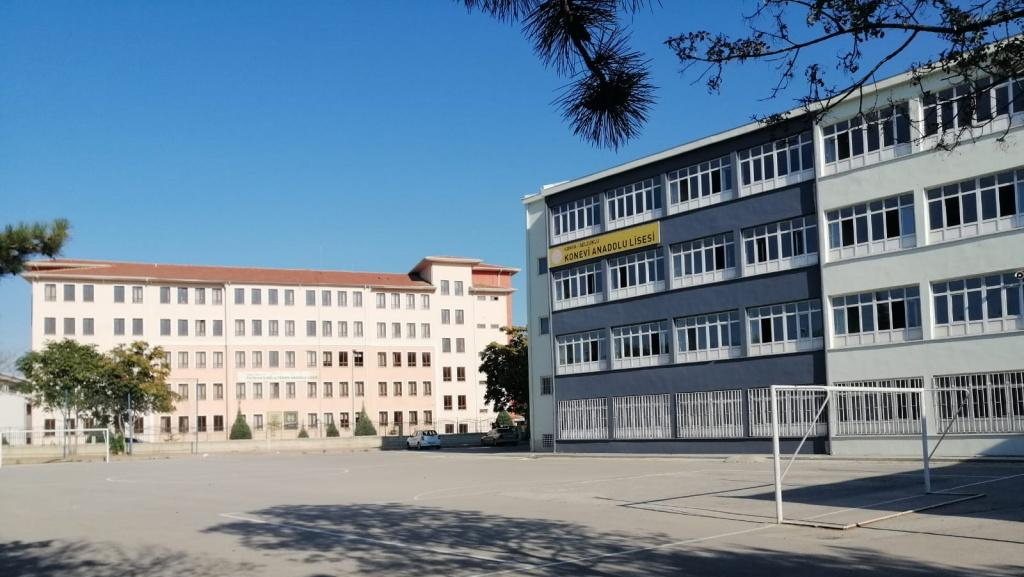 konevi-anadolu-lisesi-1.jpg