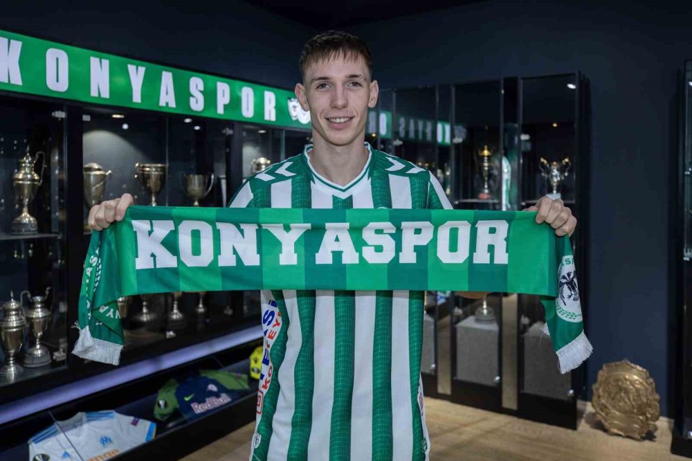 Konyaspor'a Macaristan'dan Milli Takviye: 4 Yıllık Anlaşma Sağlandı
