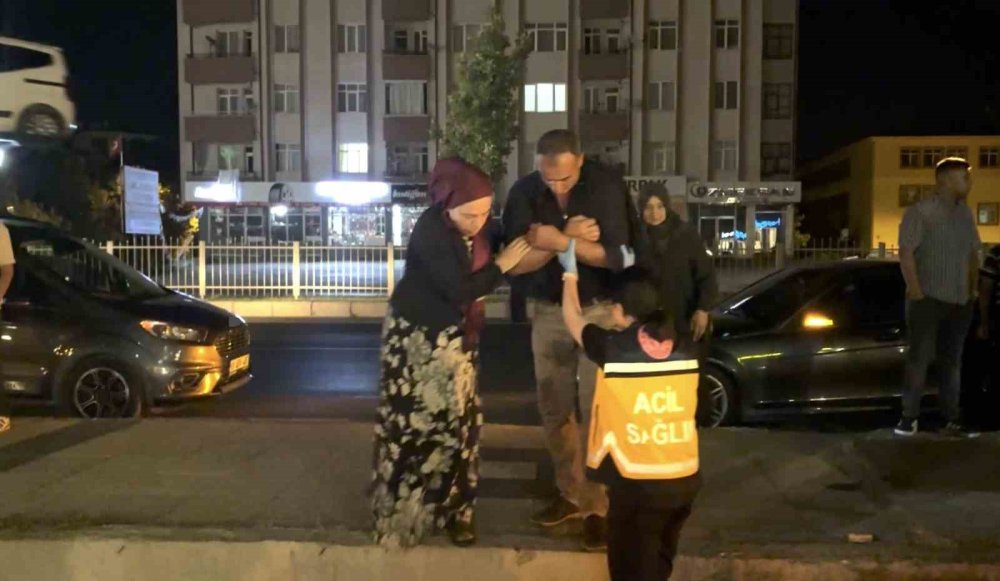 Arkadan çekişli otomobille makas atınca kaza kaçınılmaz oldu