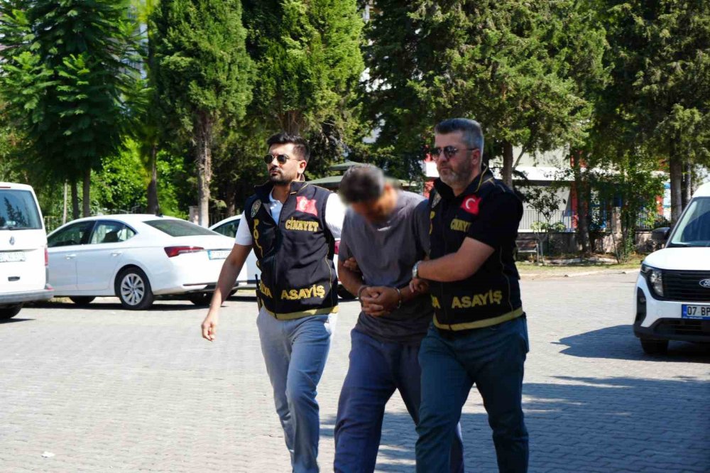 Havalimanı otoparkında kadını öldüren emekli polis adliyede