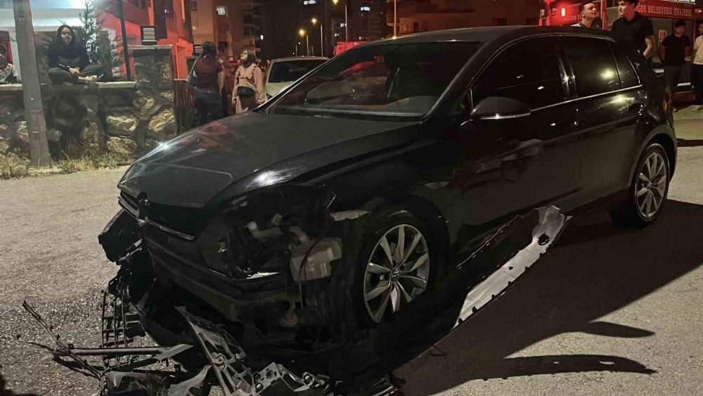 Niğde’de Gece Yarısı Kaza Aşkın Dehşeti: Cadde Bir Anda Karıştı!
