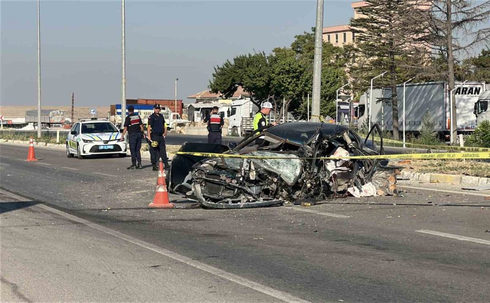 Konya-Aksaray yolunda otomobil takla attı: 2 ölü, 2 ağır yaralı