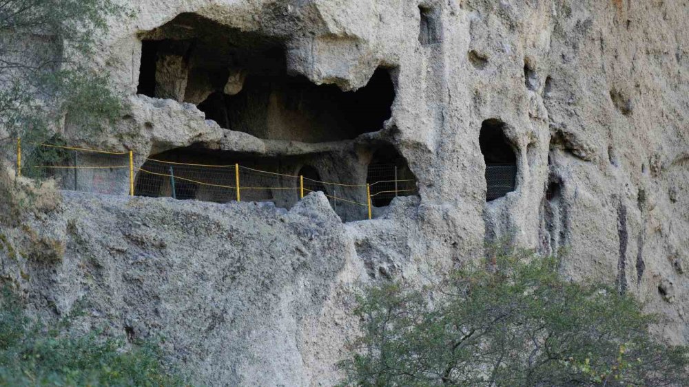 İç Anadolu'nun Peri Bacaları: Başkentte Ezber Bozan Tarihi Rota