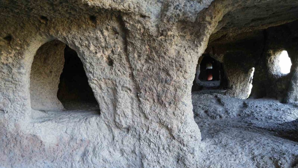 İç Anadolu'nun Peri Bacaları: Başkentte Ezber Bozan Tarihi Rota