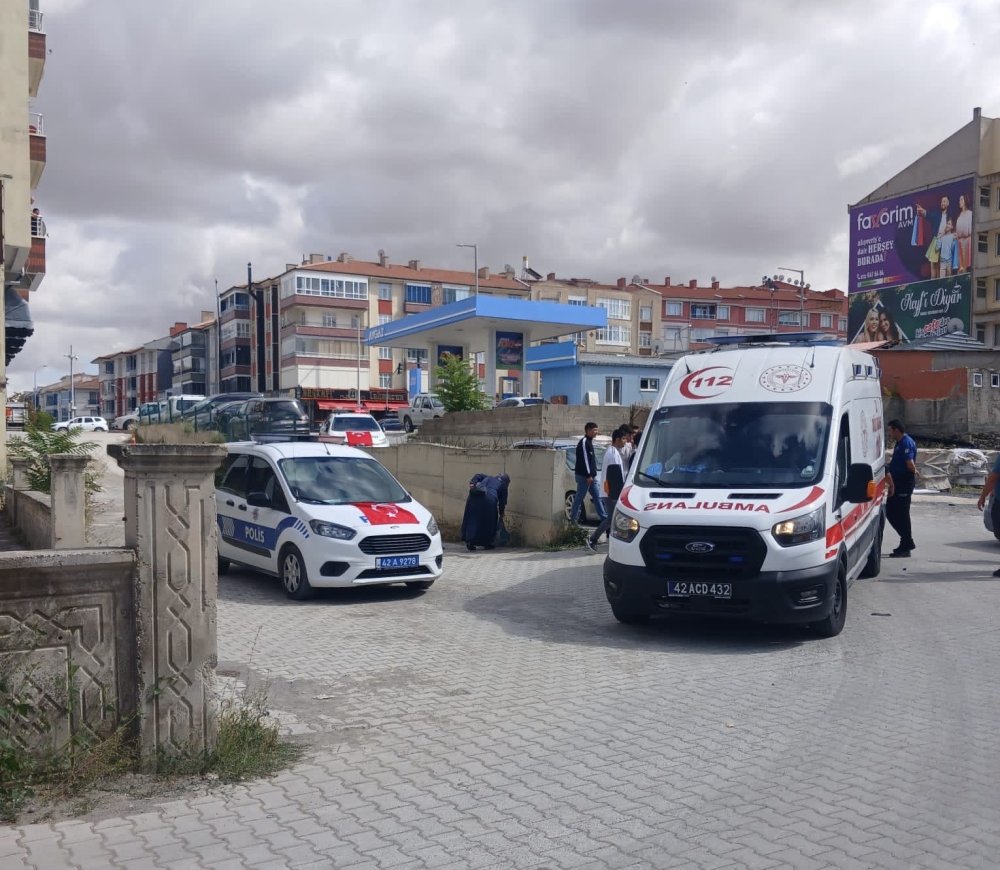 Kulu'da Kız İsteme Töreninde Tehlikeli Anlar: Yanan Meşale Elinde Patladı!