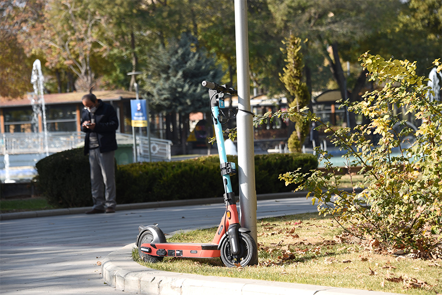 scooter.jpg