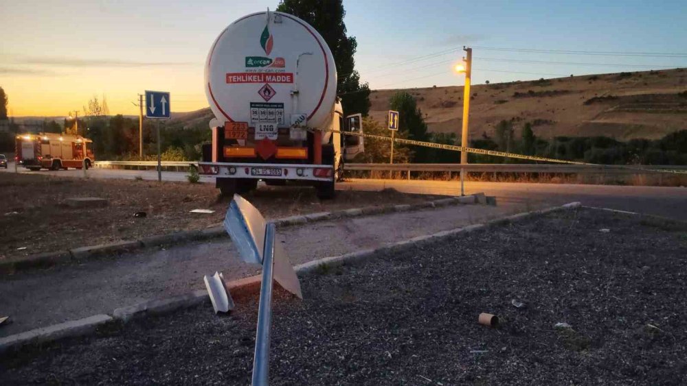 Çok Ucuz Atlatıldı: Biri LPG Kamyonu