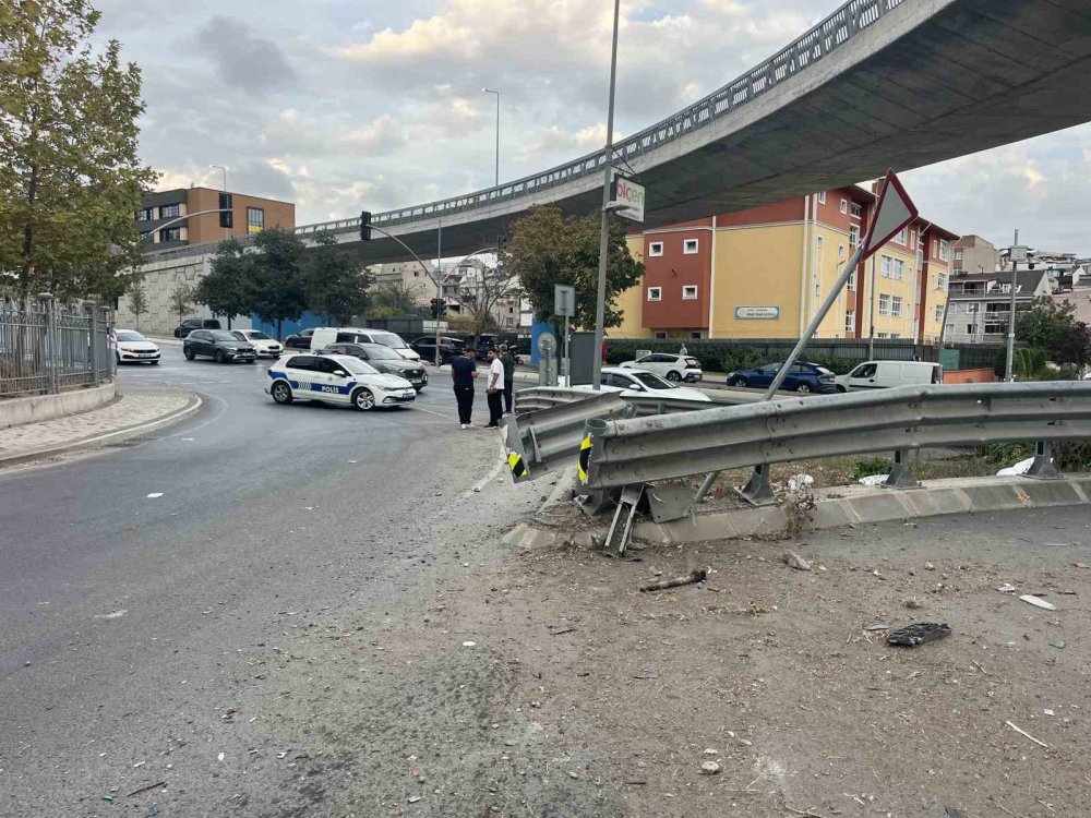 Bisikletli çocuğu kurtardı, araçtaki 4 kişi yaralandı