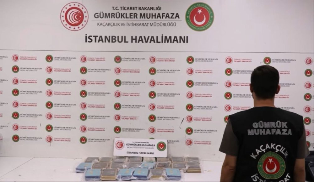 Havalimanında Film Gibi Operasyon: Pilot Kıyafetiyle Kaçtı