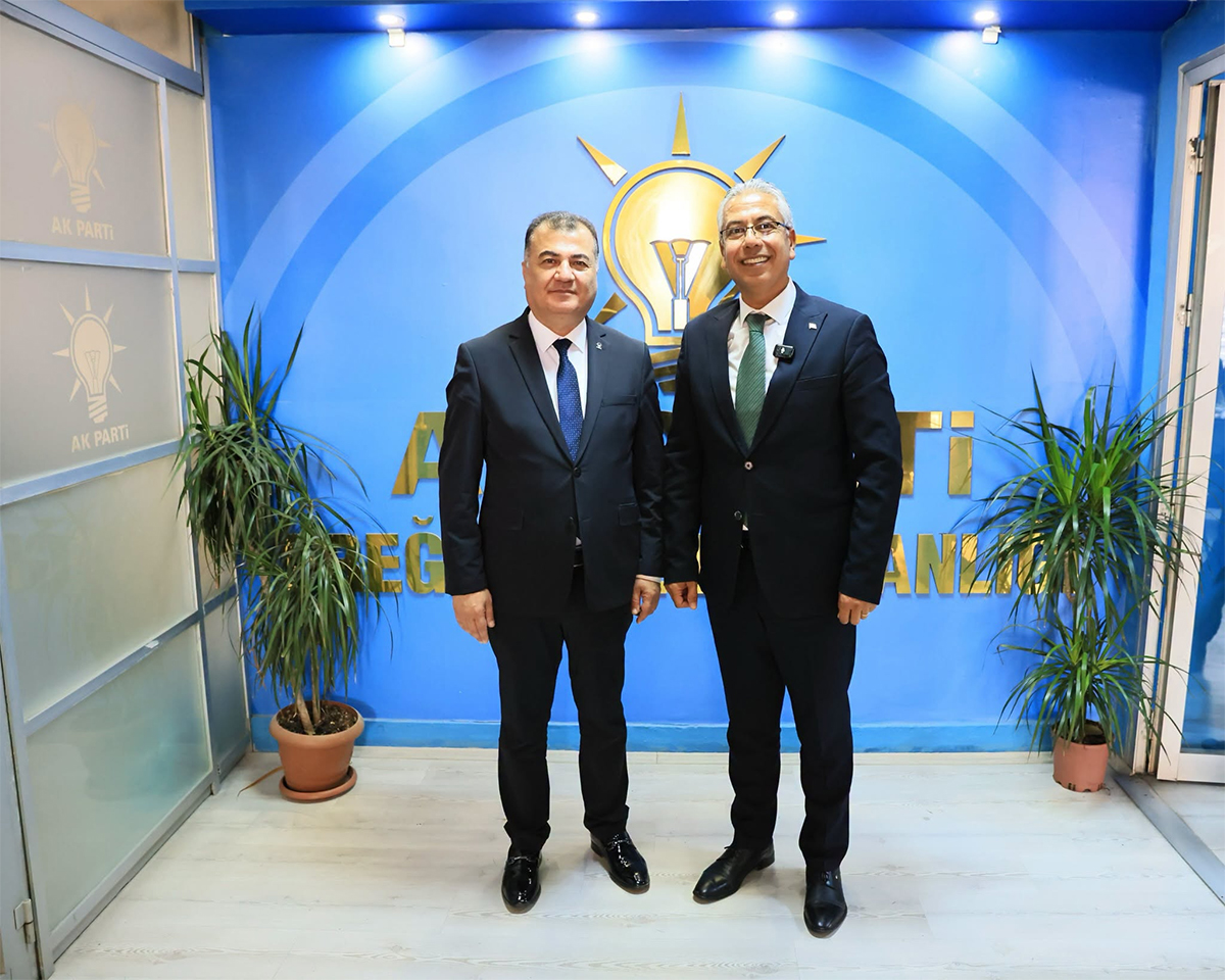 umut-akpinar-ak-parti.jpg