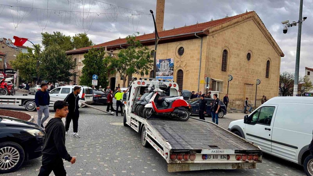 Bolvadin'de motor kalmadı! İlçe Müdürü de denetime katıldı