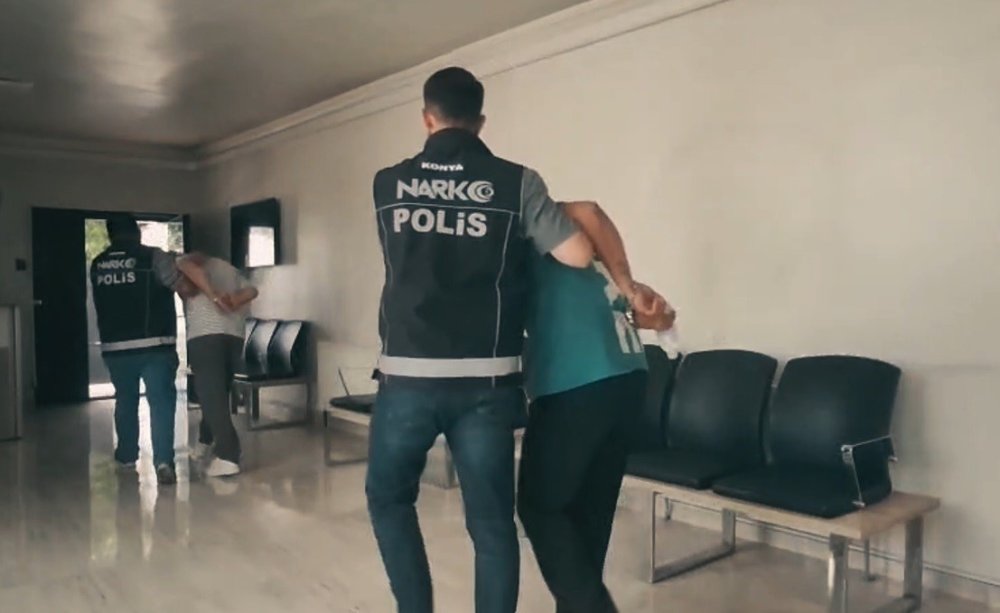 Karabasan gibi çöktüler! Konya gecelerinde hareketli anlar