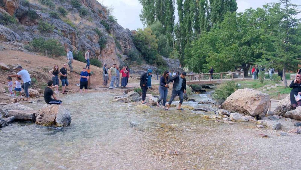 Dünyanın İlk Tarım Anıtı İvriz Doğası ve Tarihiyle Ziyaretçilerini Büyülüyor